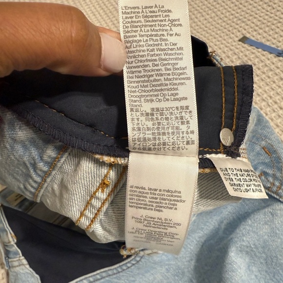 Madewell Maternity Light Blue Denim Jean Shorts with Navy Accents size 27 - Picture 3 of 13